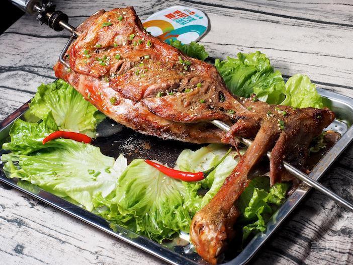 有一腿碳烤羊腿潜江店