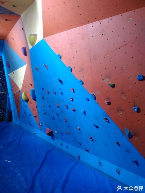 登峰造极体育馆图片