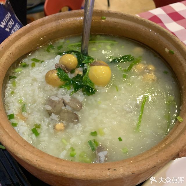 生蚝鸡杂粥图片