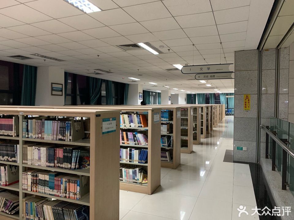 重庆师范大学(大学城校区)-图书馆图片