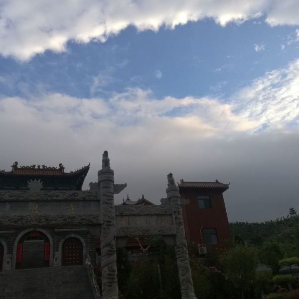 河南郑州天龙寺图片