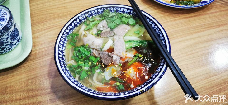 羊肉刀削面图片