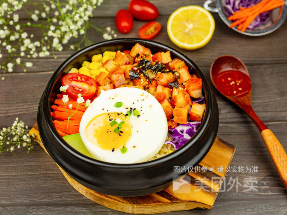 奥尔良烤肉石锅拌饭图片