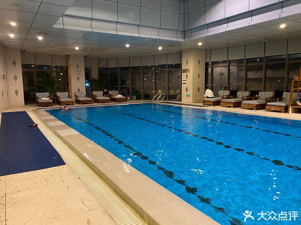 松江大学城游泳馆