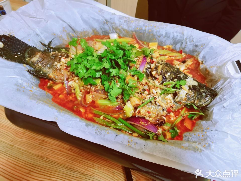 馋嘴纸包鱼图片