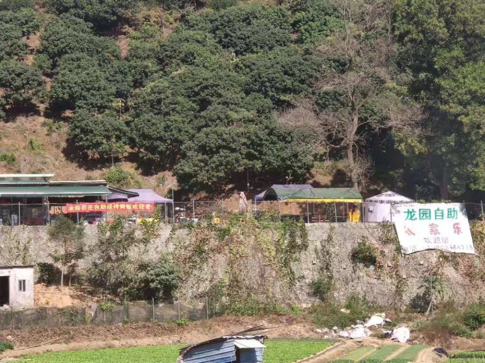 怎麼去,怎麼走,在哪,在哪裡,在哪兒):東莞市鳳崗鎮官井頭管理區南門山