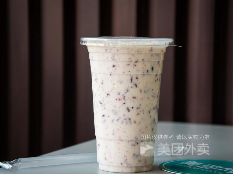 草莓酸奶紫米露图片