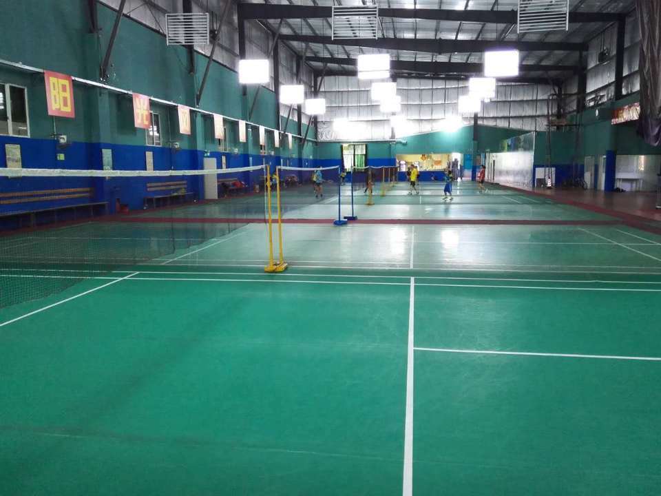 宝安体育馆羽毛球馆