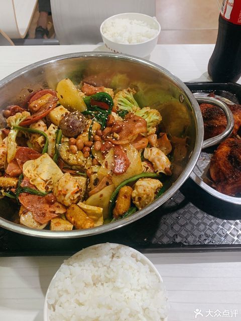 北京大学勺园食堂图片
