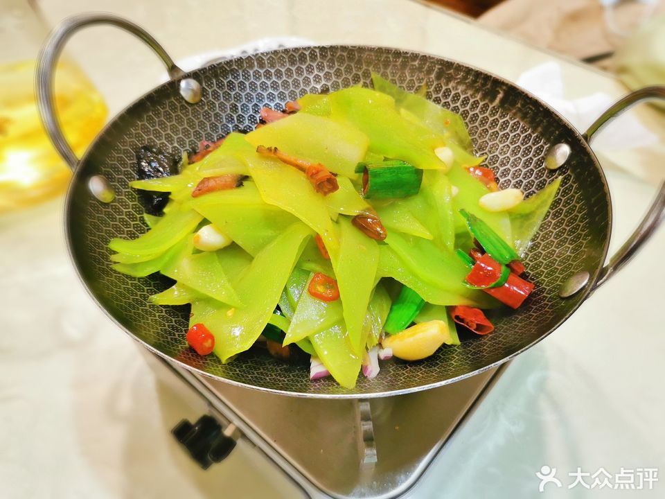 干锅莴笋的做法图片