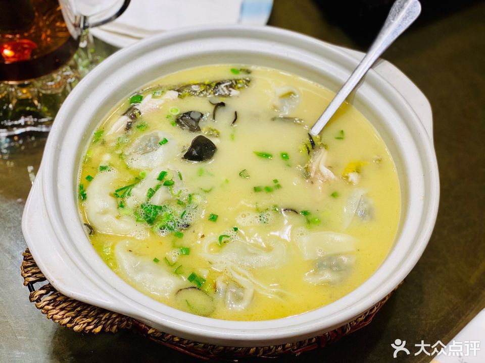野生昂刺鱼馄饨图片