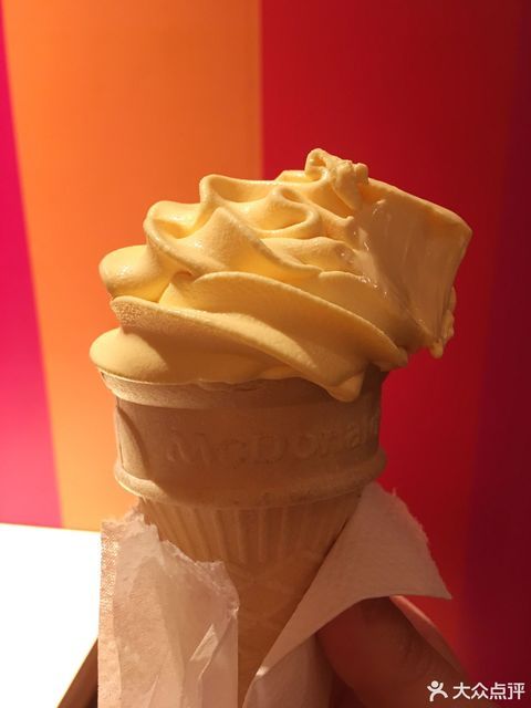 麦当劳光华桥餐厅