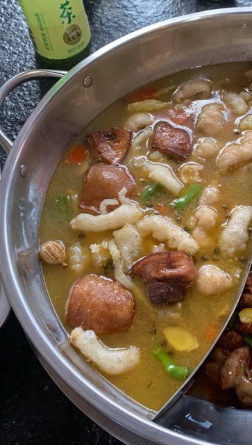 酸汤猪脚蹄筋图片