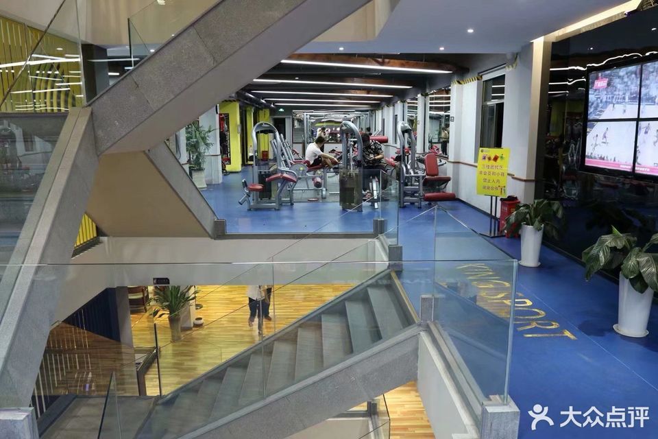 金仕堡健身游泳馆图片