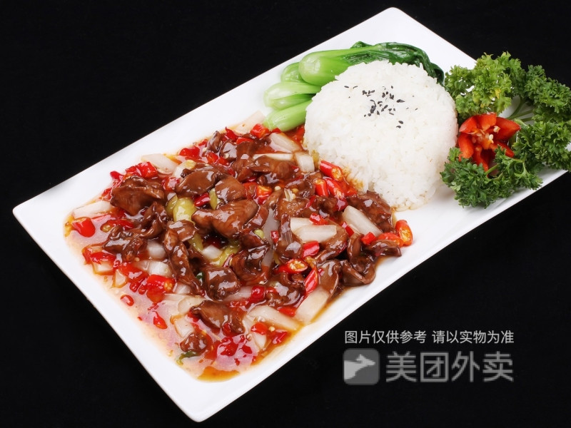 酸辣鸡杂盖浇饭图片