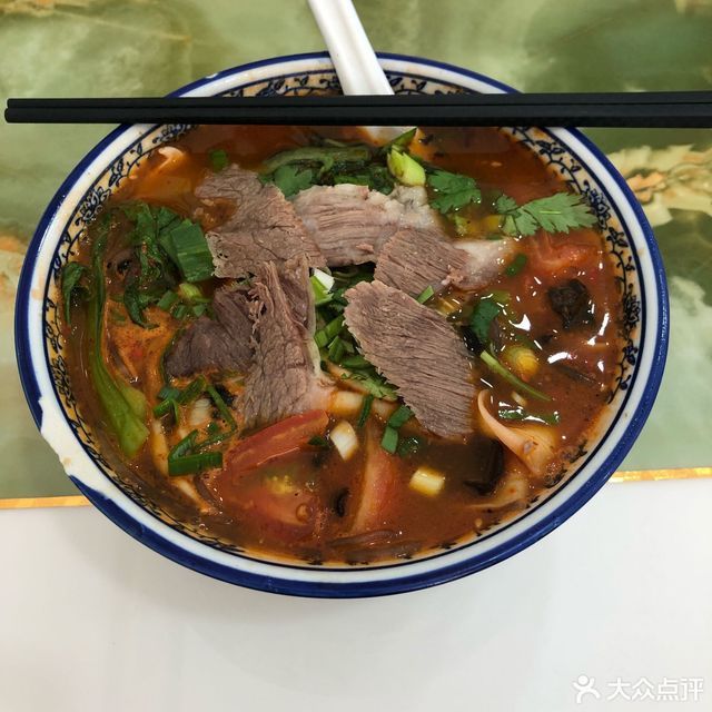 星空体育：兰州客运段列车灯谜会为旅客送祝福