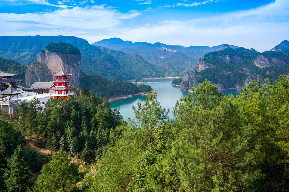 怎么去,怎么走,在哪,在哪里,在哪儿):上饶市广丰区铜钹山镇电话:三清