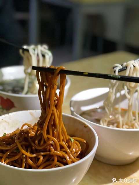 牛大碗(海边街店)图片