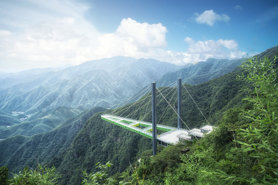 安吉云上草原景区电话