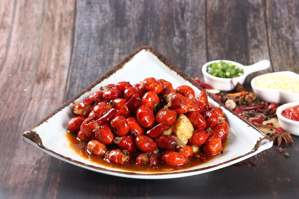 大尚龙虾烧烤秘制虾尾宝山路店