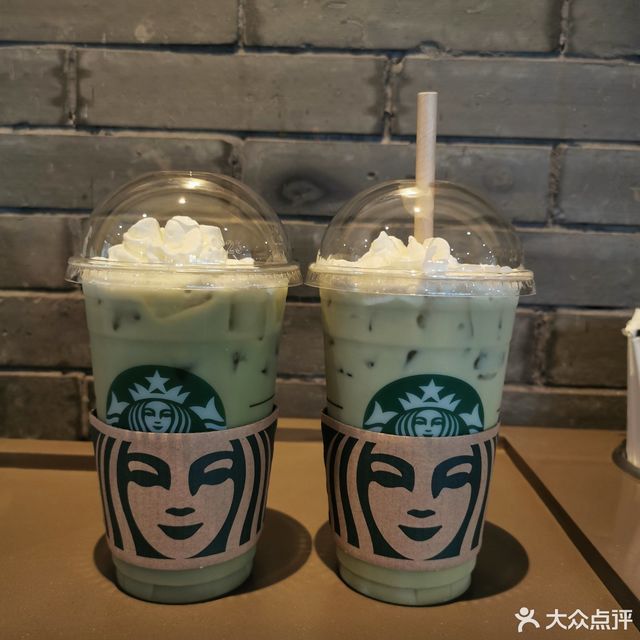 燕麦抹茶拿铁图片