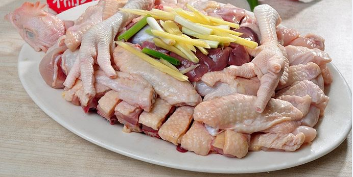 光头强药膳鸡图片