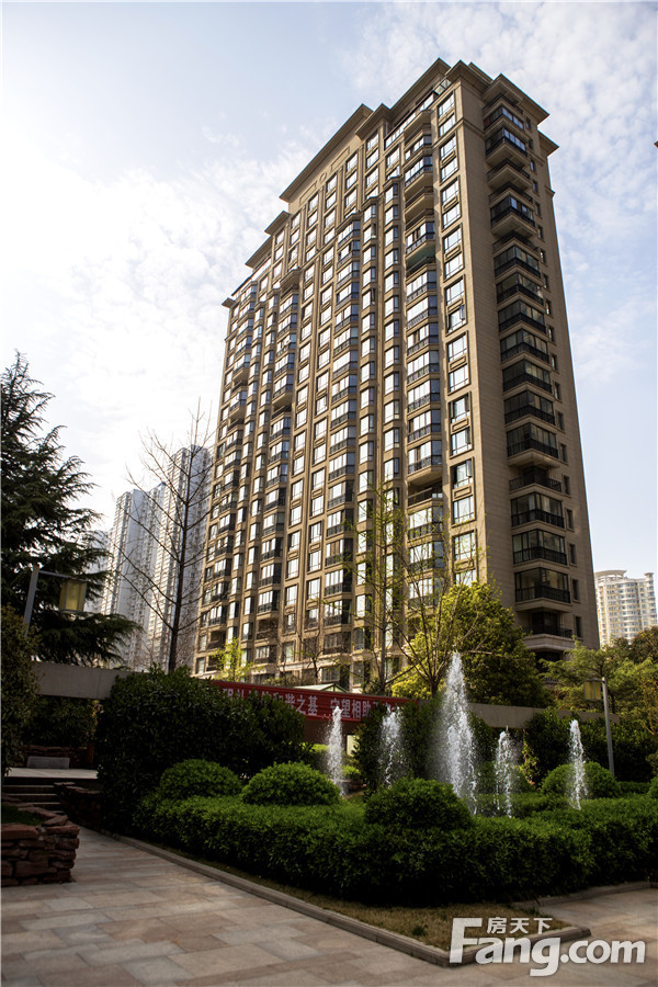 银润中央广场图片