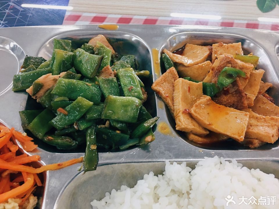 武昌理工学院-第四食堂图片