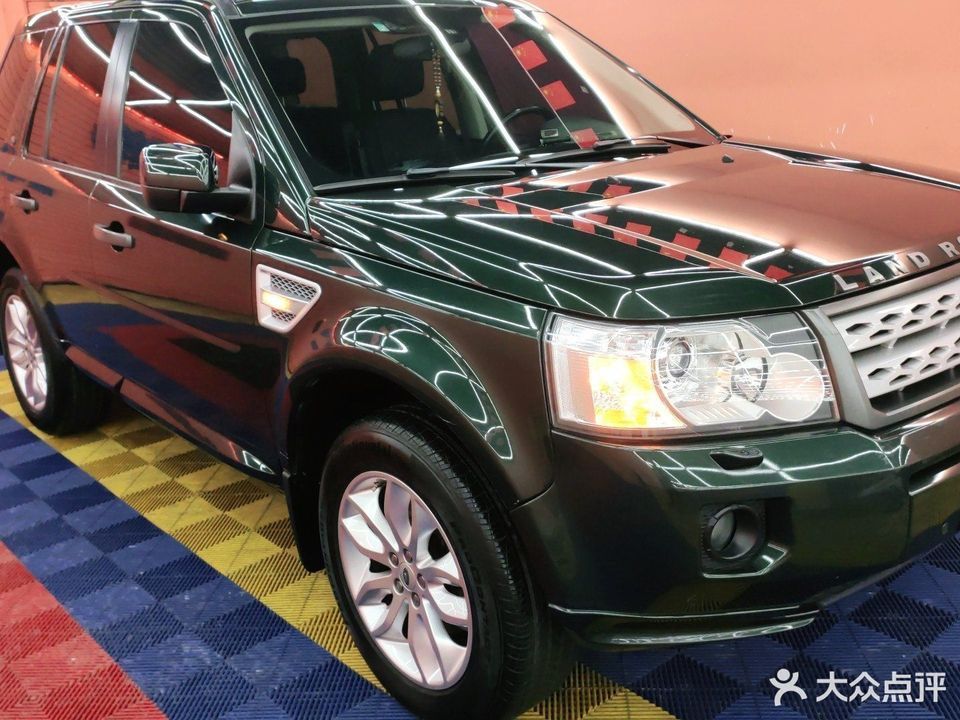 郑州大学路80号华城国际中心10号楼负一层东入口电话:靓车牛人专业