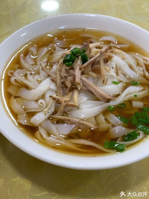 推荐菜:地址(在哪里):越南粉位于南平市武夷山市学院路1号6幢1层109