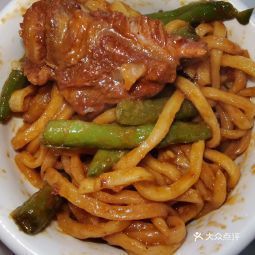 如何做一个好吃的焖面 t0195811574cbdb36f5.jpg