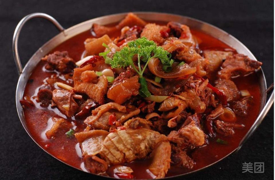 牛三宝火锅图片
