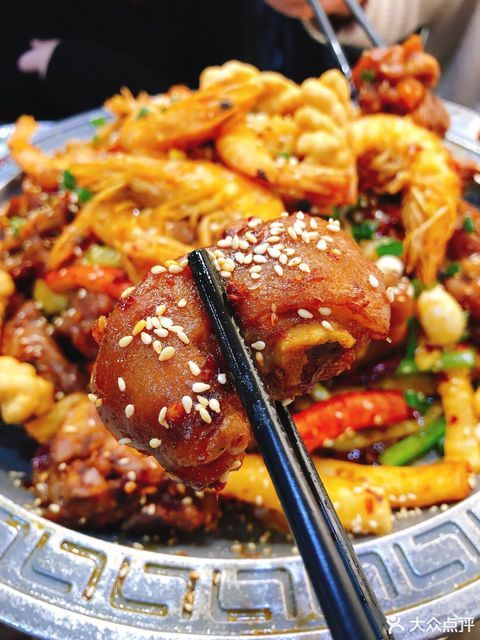 干锅猪蹄虾图片
