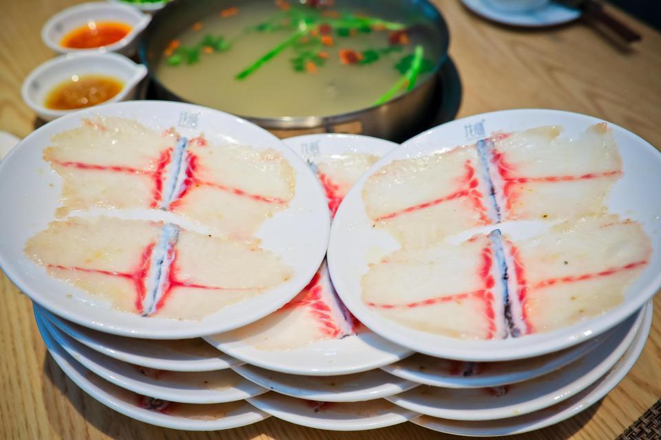 丽江龙继斑鱼庄龙潭路店