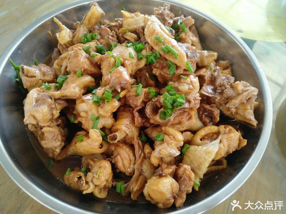 推荐菜:介绍:地址(在哪里):王子农庄位于广州市花都区广州西坑村五队