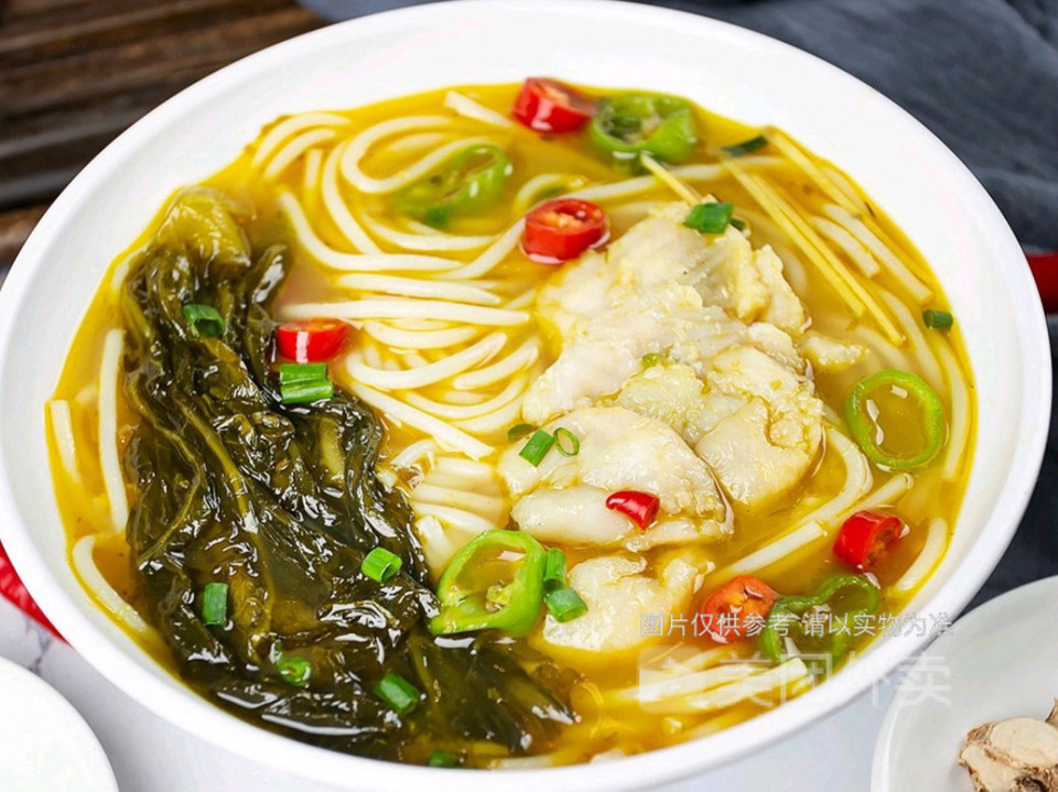 金汤酸菜鱼粉图片