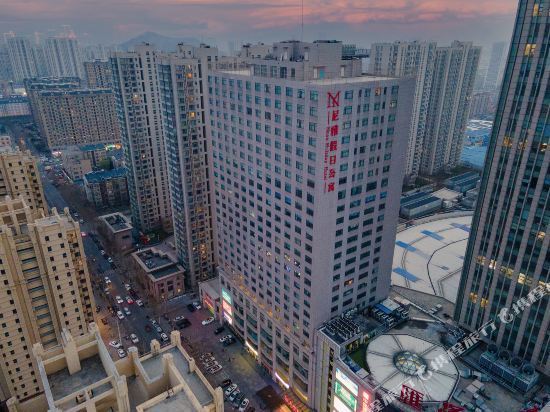 尼雅假日酒店(汇隆广场店)图片