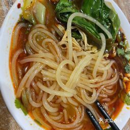 老地方麻辣烫经纬店