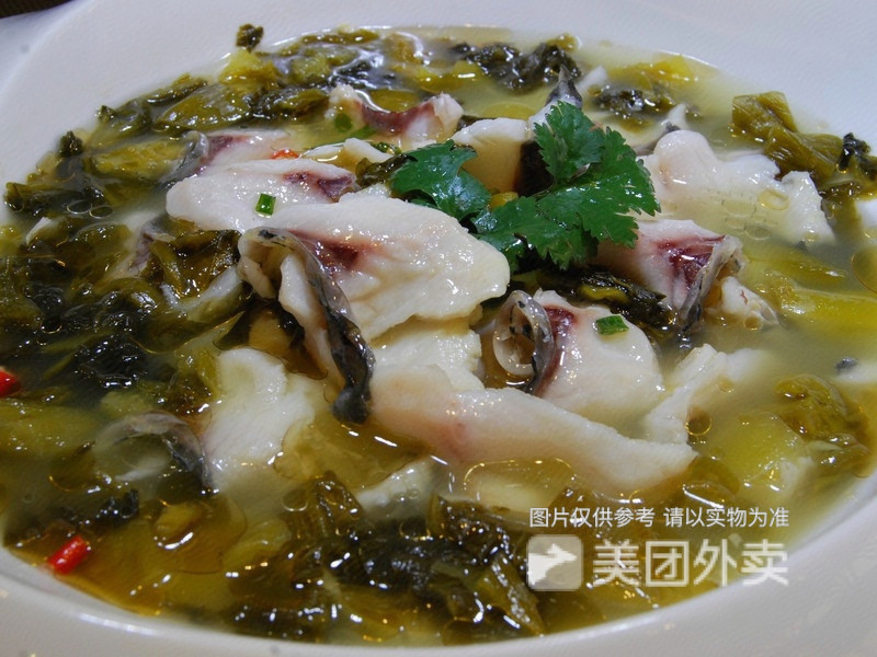 石锅鱼黄骨鱼位于湛江市徐闻县徐海路来悦酒店对面(皇朝太子酒吧隔壁)