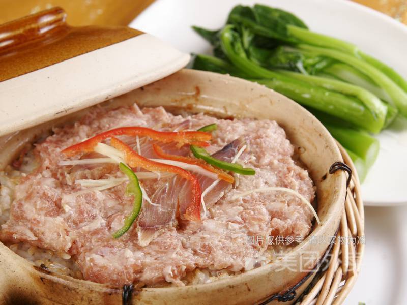 咸鱼肉饼饭图片