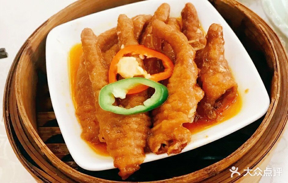 推荐菜:介绍:地址(在哪里):御水湾富景酒家位于广州市番禺区港口大道