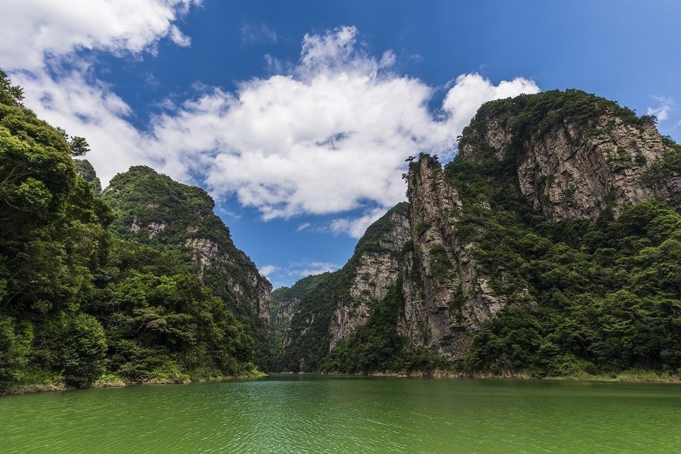 金秀县圣堂湖生态旅游景区