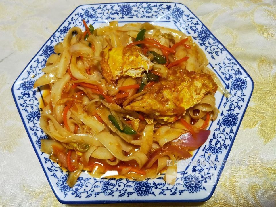 鸡蛋炒刀削图片