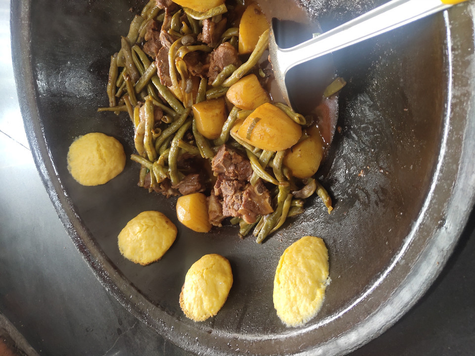 柴火铁锅炖连海街店