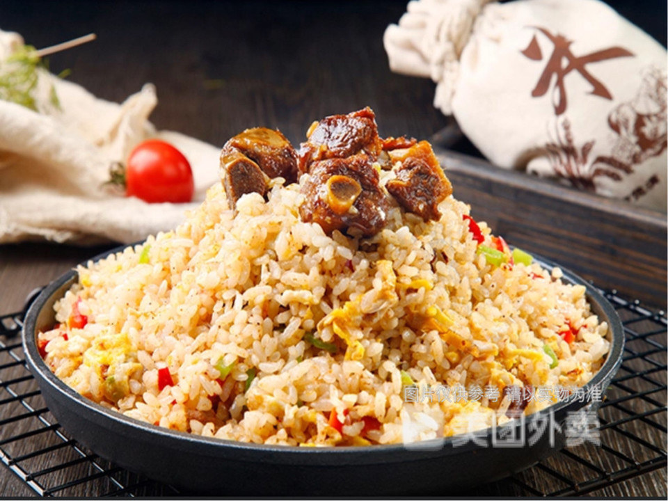 红烧排骨炒饭图片