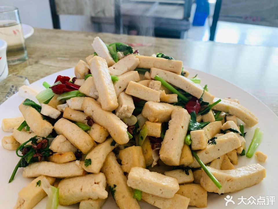 香菜炒豆腐图片