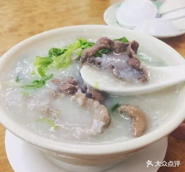 猪肝粉肠粥图片