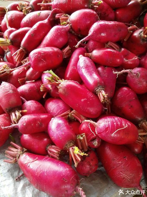 走,在哪,在哪里,在哪儿):西双版纳傣族自治州景洪市清泉路11号电话