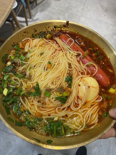 卤蛋推荐菜:介绍:地址(在哪里):小金碗米线位于徐州市鼓楼区徐州牌楼