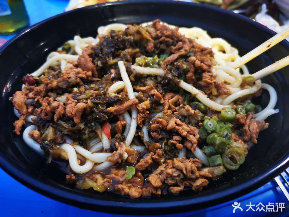 酸菜肉丝饸饹(大份)图片